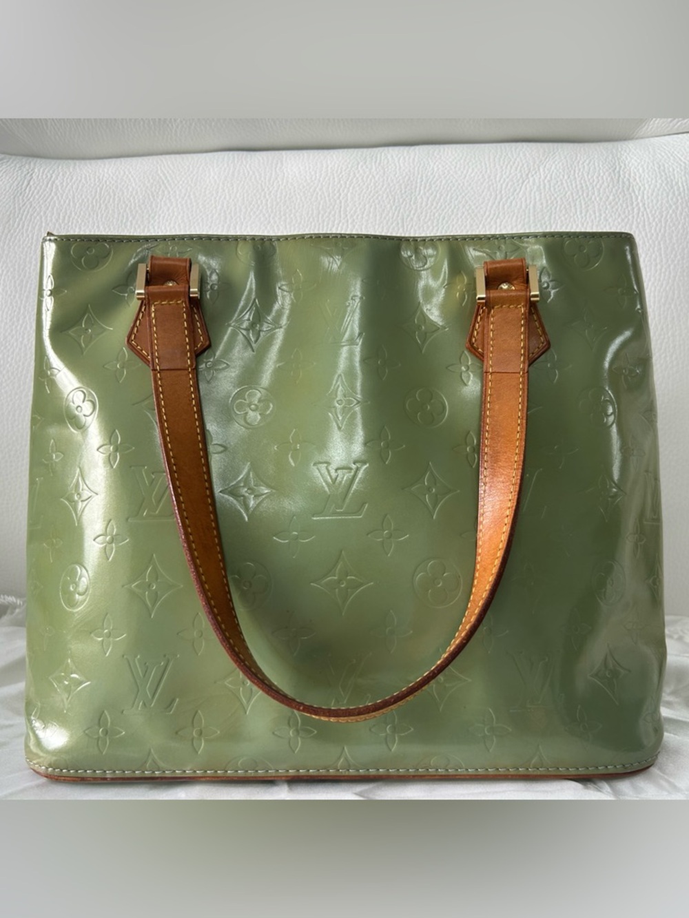 Authentic Louis Vuitton Vernis Green Monogram Tote-Patent Leather Vintage Bag